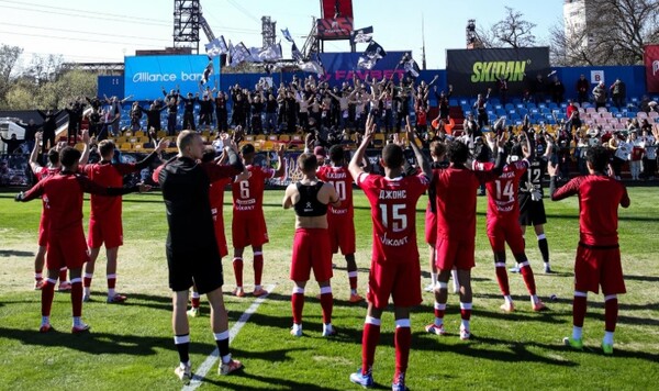 Кривом, Задерака, Роге, Максим