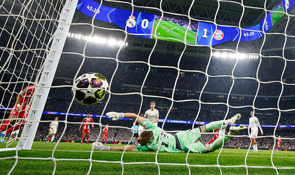 «Пусть это будет понятно». В Испании Лунину досталось за гол Кейна Лунину, Баварии, Гарри, Кейна, Куртуа