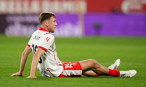 Ванат, Мичел, Будем