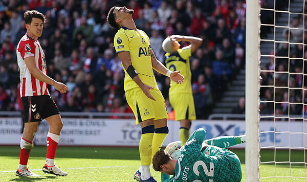 Тоттенхэм, Сандерленд, Суиндон, Таун