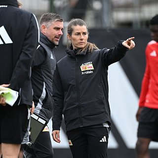 Директор клуба Бундеслиги отреагировал на насмешки после назначения женщины-тренера Луизе, Бундеслиги, Мари, Униона