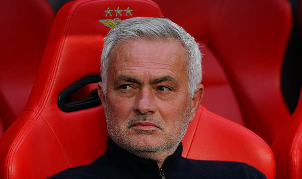 Жозе Моуриньо решил попрощаться с футболистом Бенфики и сборной Украины Бенфики, Моуриньо, Судакова, Украины, Кабрал