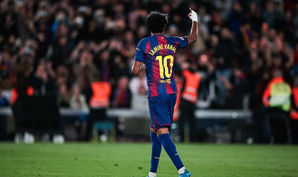 Ямала, Испании