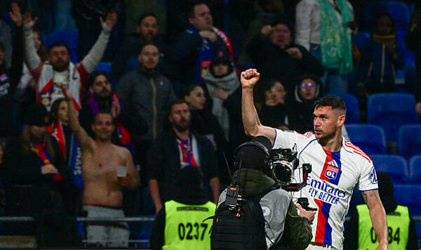 Лиона, Отличное, Роман, Супер