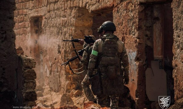 России, Украины, Вооруженных