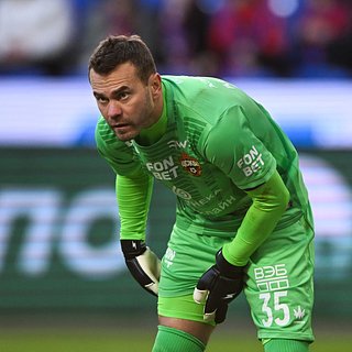 Акинфеев, Нога, Испании