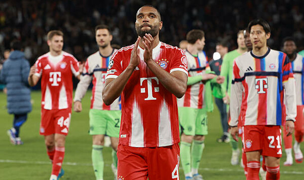 Баварии, Лиги, Защитник