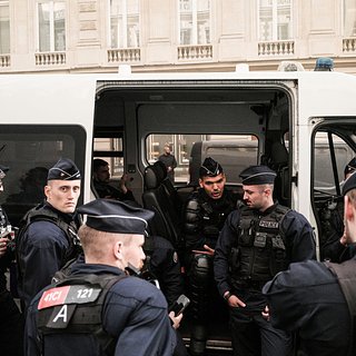 Париж приготовился к погромам из-за финала ЛЧ Париже, Лиги, Арсенал, Гаррос, Ролан