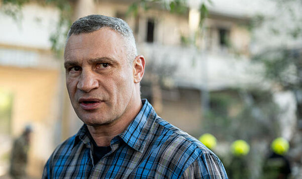 Киева, Виталий, Быть