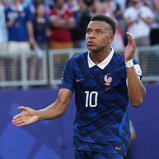 Мбаппе обвинил сборную Парагвая в грязной игре Мбаппе, Парагвая, Франции, Хиль, Орландо