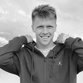 Российский футболист умер в 25 лет Авангард, Арсенала, Кулешин, Ханов