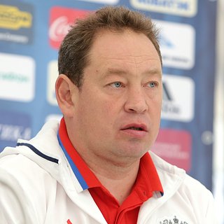 Слуцкий рассказал о возмущении от трансферов иностранных игроков в ЦСКА Слуцкий, Артем, Дзюба