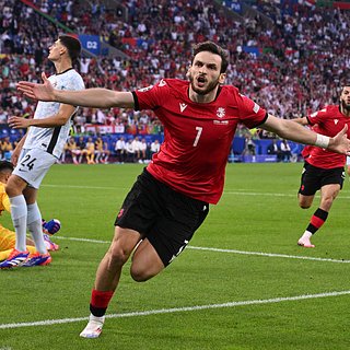 Махачев назвал достойного «Золотого мяча» Золотой, Кварацхелии, Лиги, Мбаппе, Дембеле